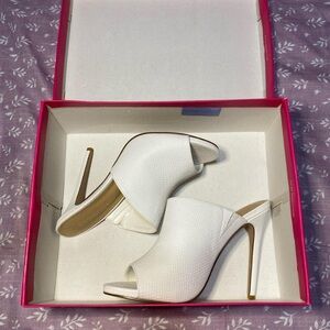 Brand New ShoeDazzle Dress sandal heels